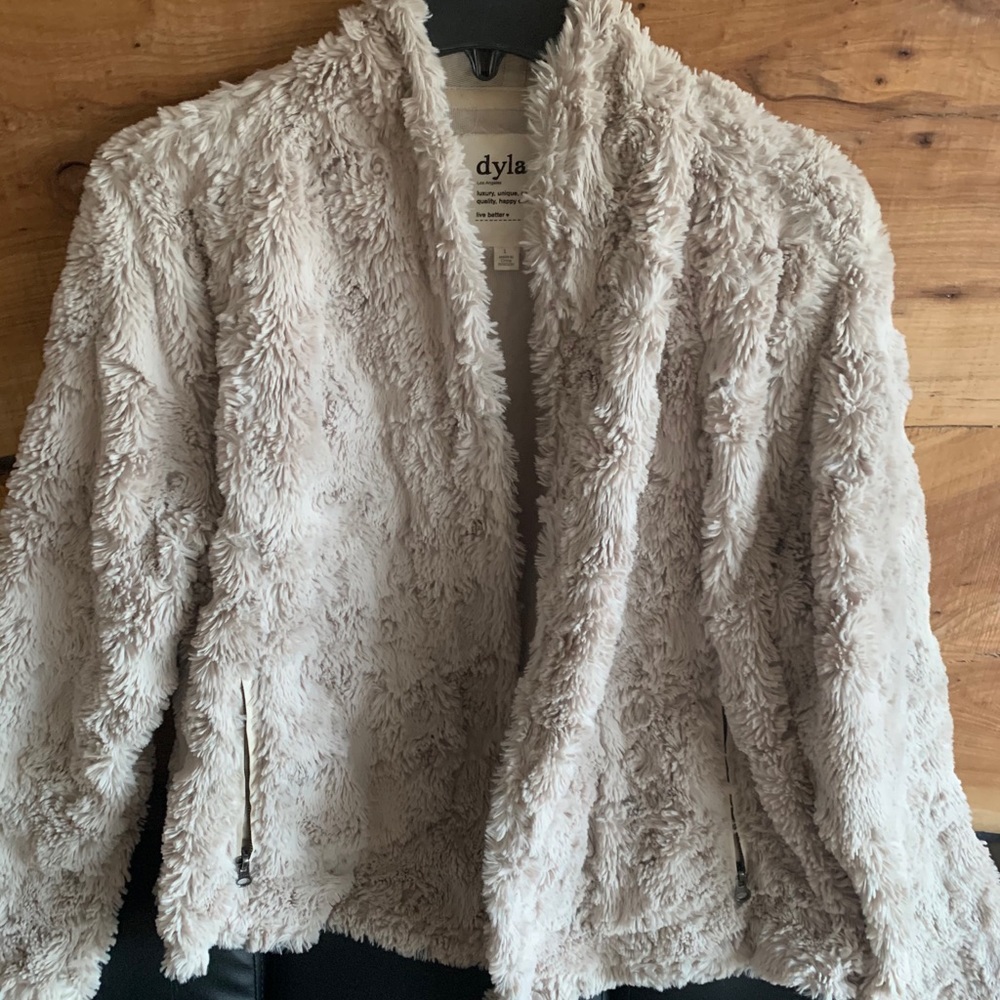Cream/beige jacket
